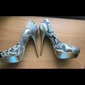 Bamboo Brand Faux Snakeskin look shoes
